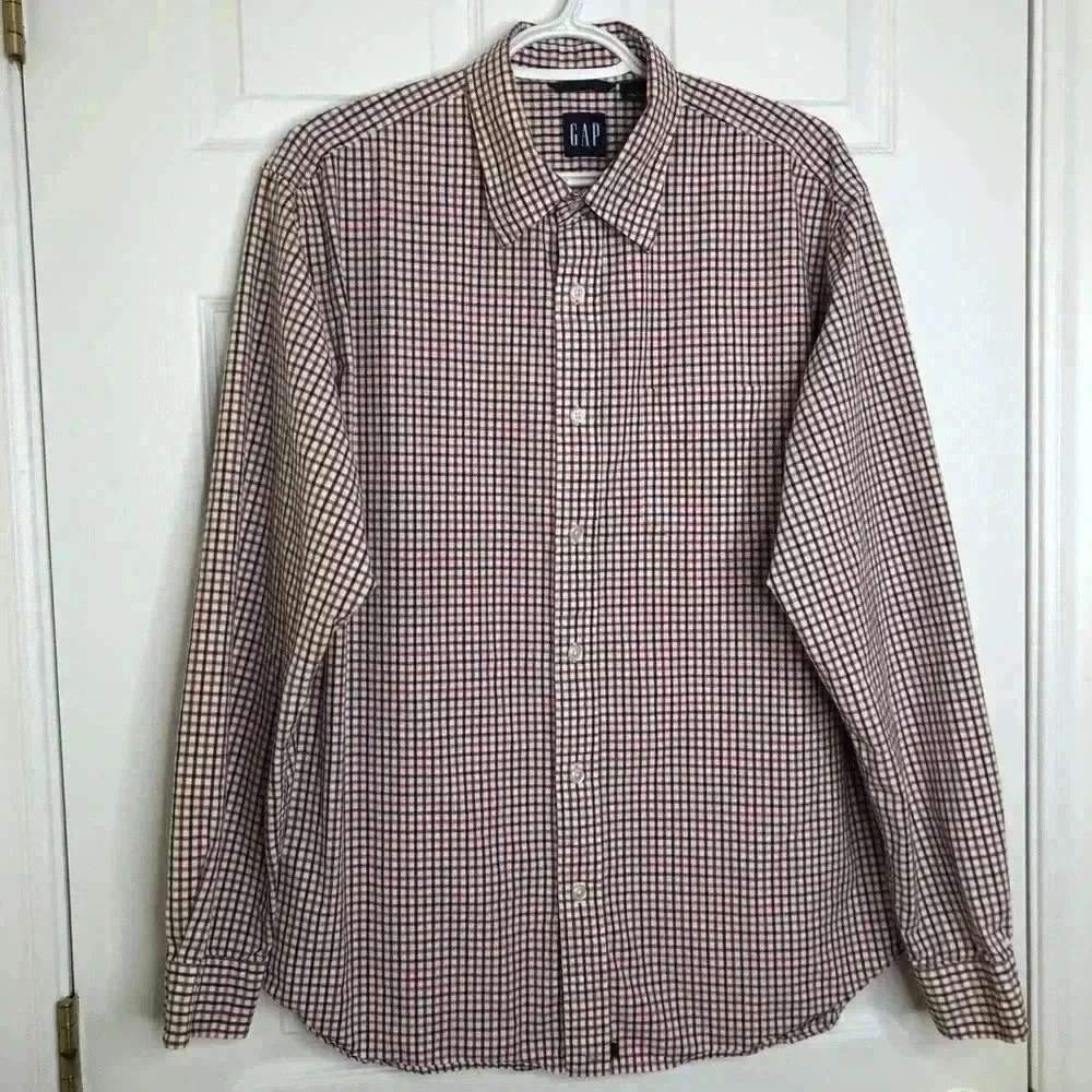 GAP  Dress Shirt White/Red/Black Size Large